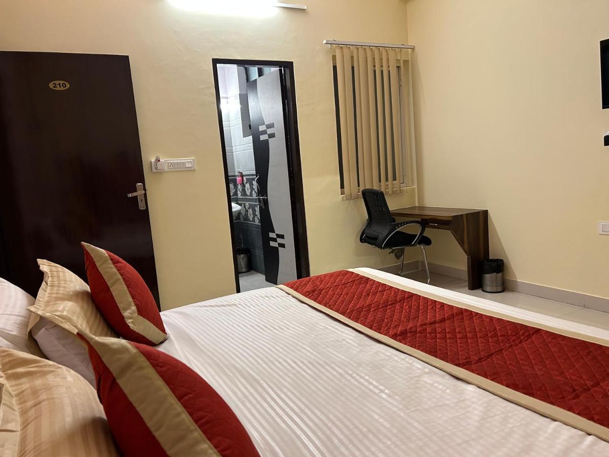 Hotel Mahima Palace Джайпур Екстериор снимка